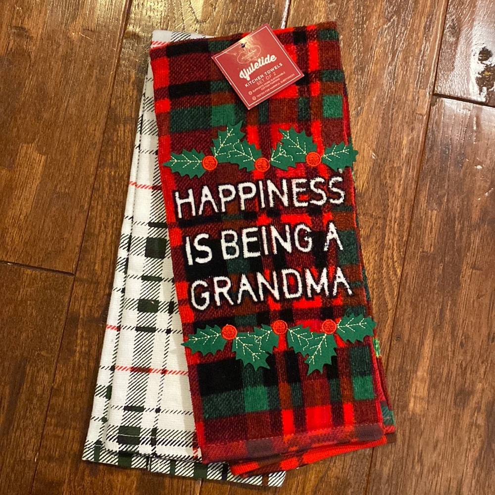 Holiday kitchen Towel Set - NWT